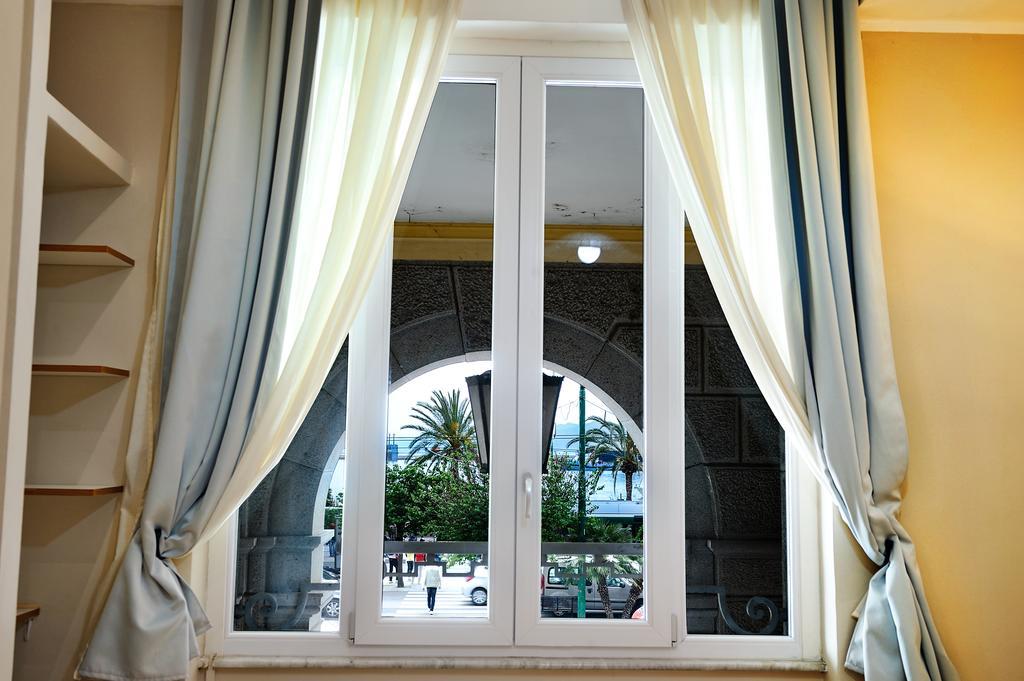 קליארי Onda Marina Rooms מראה חיצוני תמונה